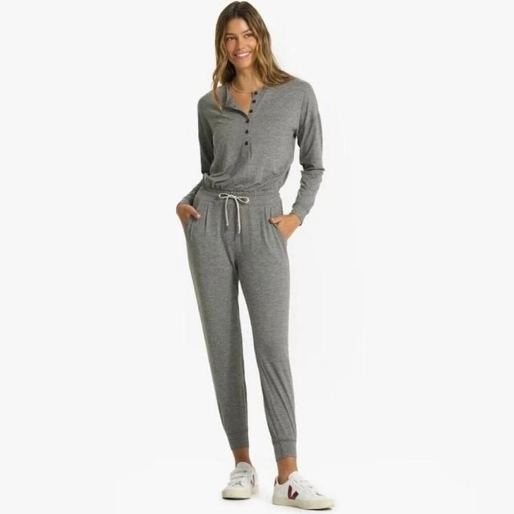 Women’s Vuori Grey Long Sleeve Lux Henley Jumpsuit Size S